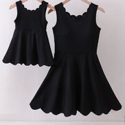 Black scalloped active  mom&me dress