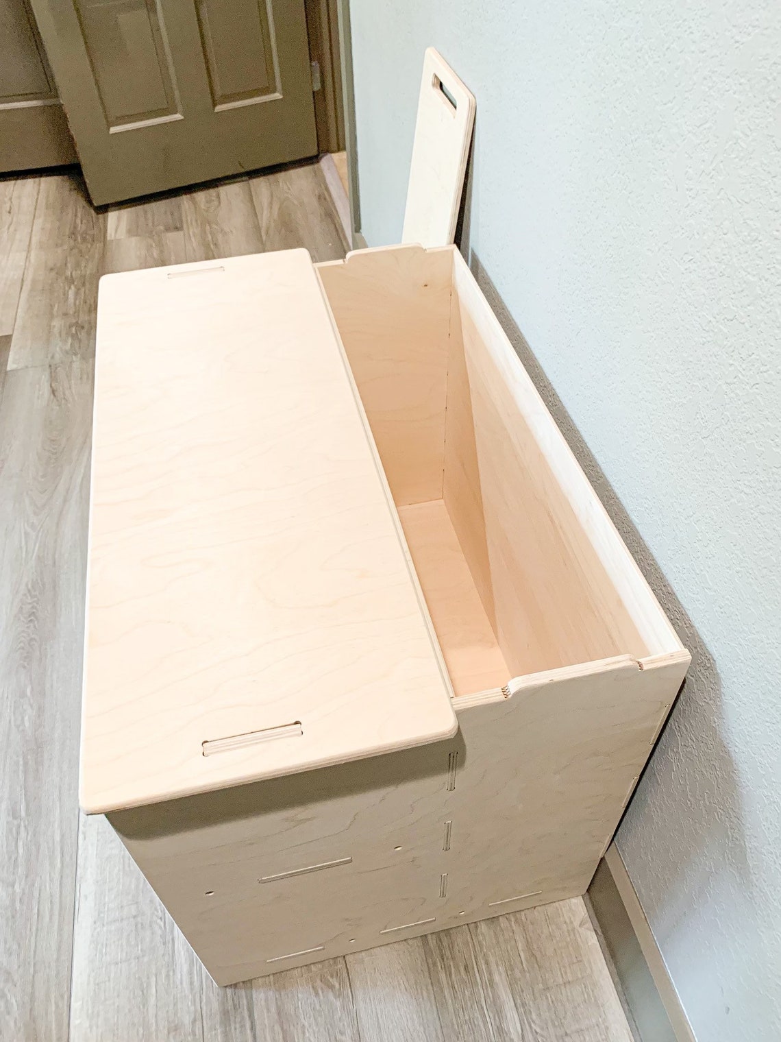 BEAU- Toy Shelf + Hidden Storage 31